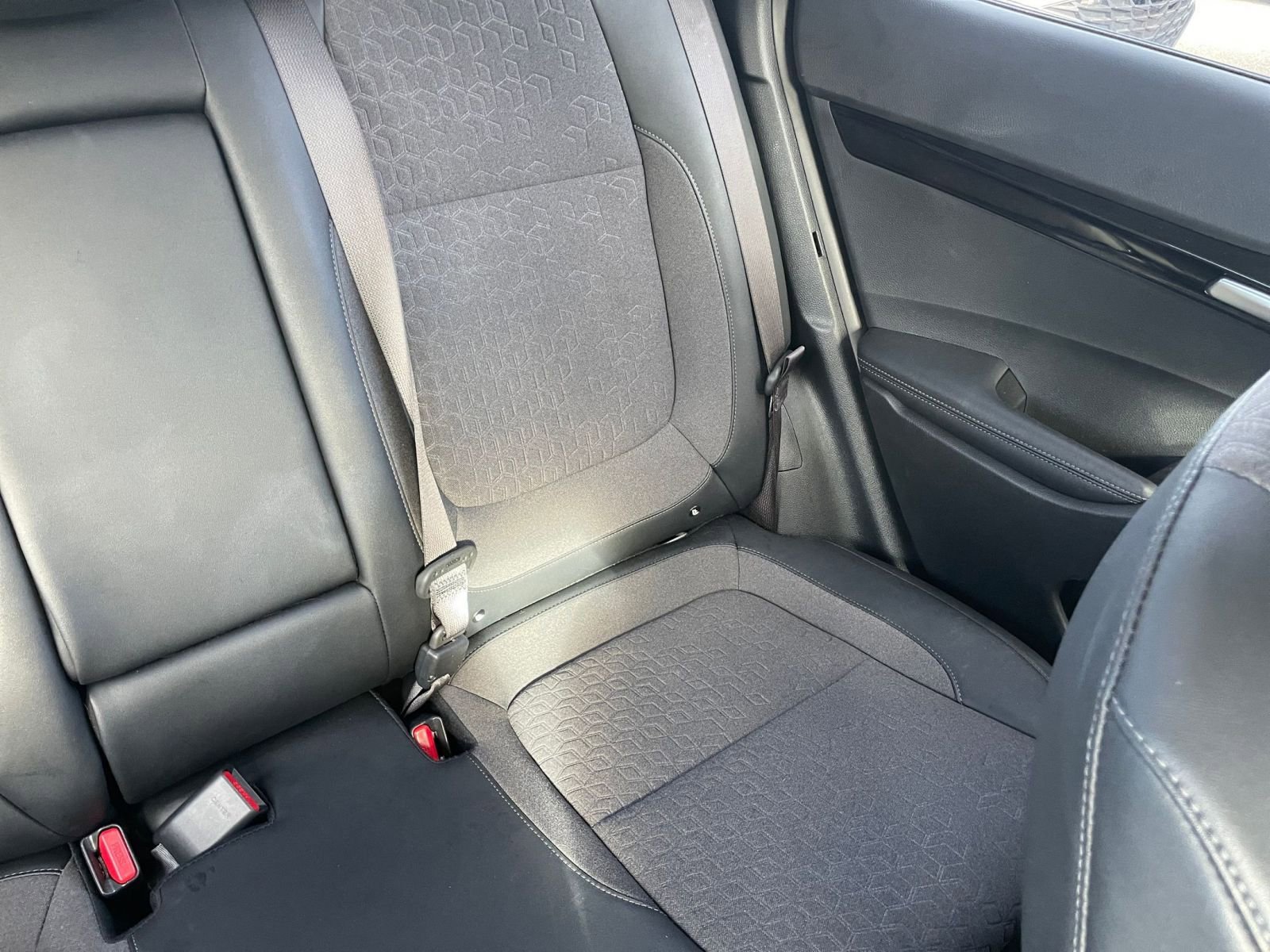 Used 2025 Kia Seltos S FWD image 37
