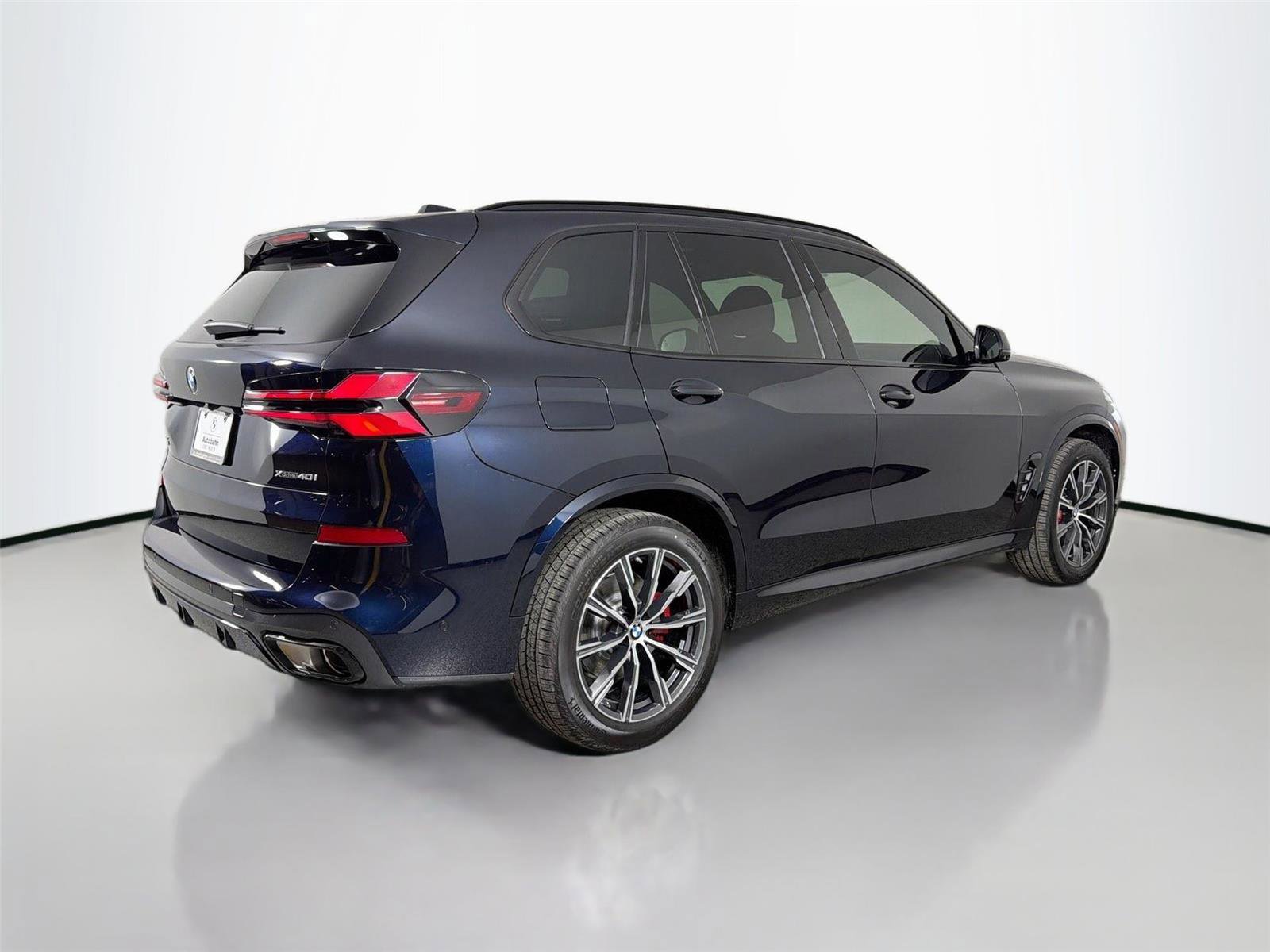 New 2026 BMW X5 xDrive40i w/ M Sport Package AWD/4WD image 5
