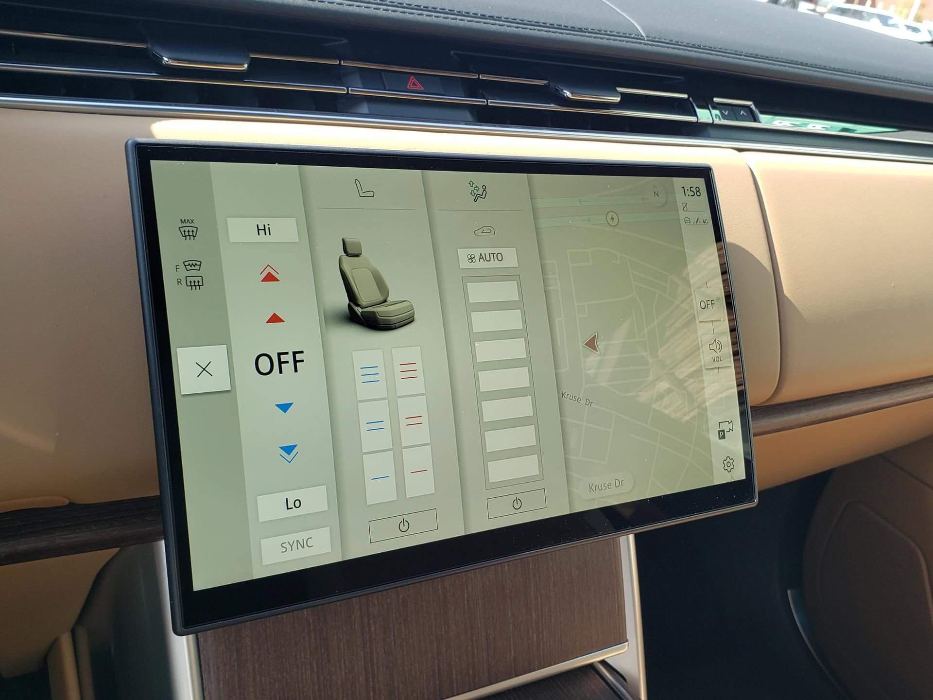 New 2026 Land Rover Range Rover SE image 23