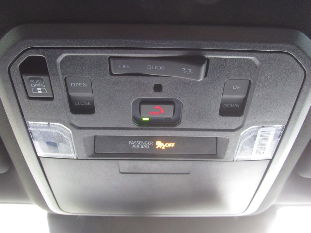 Used 2024 Toyota Tacoma TRD Sport w/ TRD Sport Premium Package AWD/4WD image 28