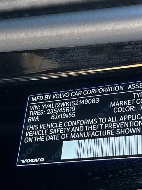 Used 2025 Volvo V60 B5 Cross Country Plus image 35