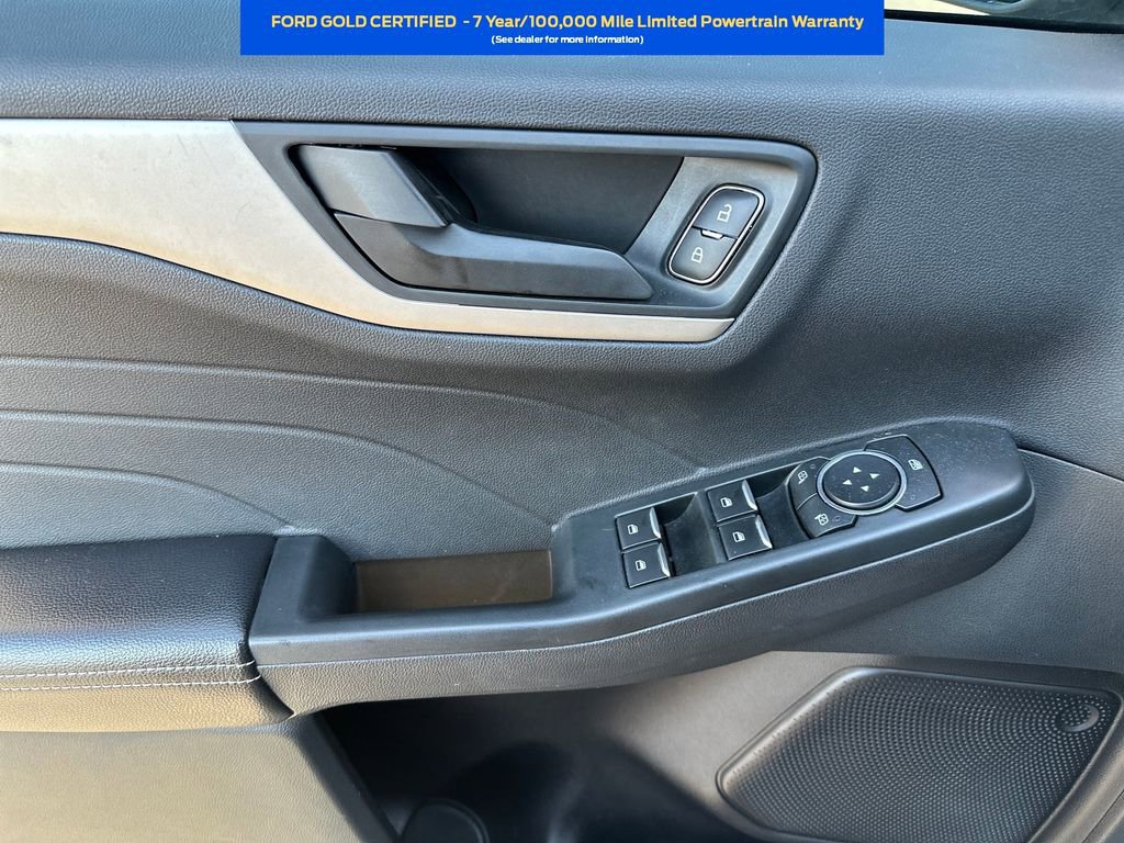 Certified 2022 Ford Escape SE image 10