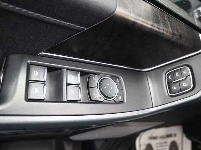 Used 2022 Ford F150 Lariat image 7