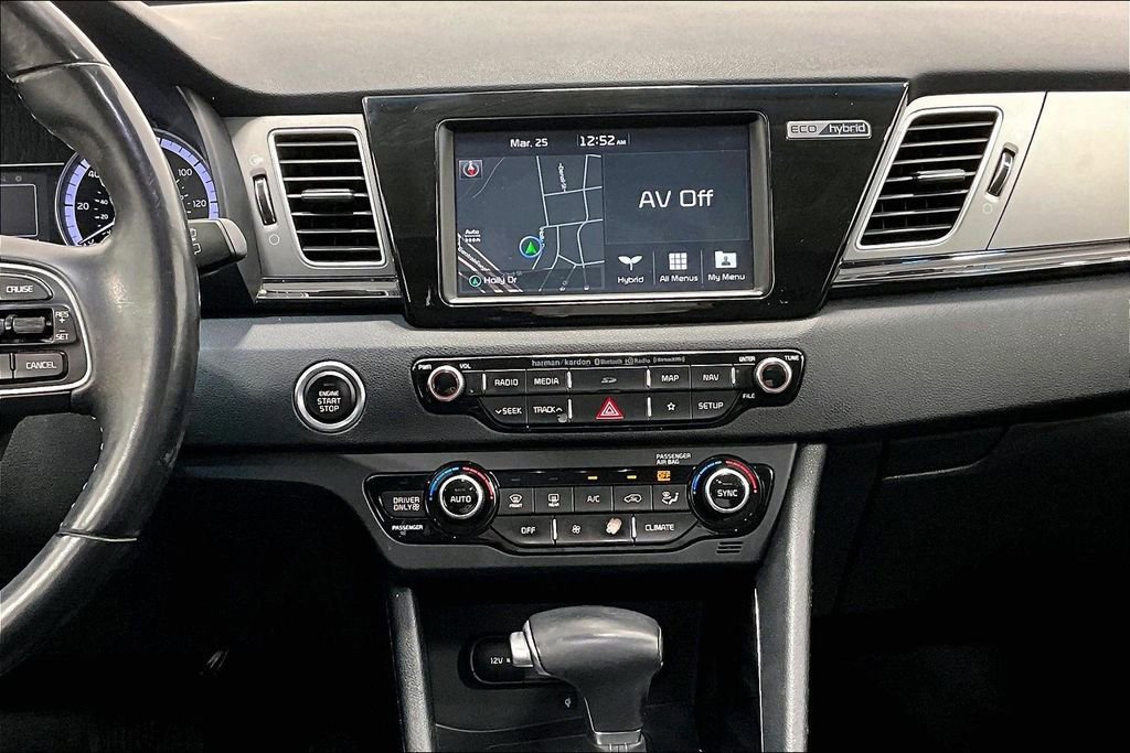 Used 2019 Kia Niro Touring image 8