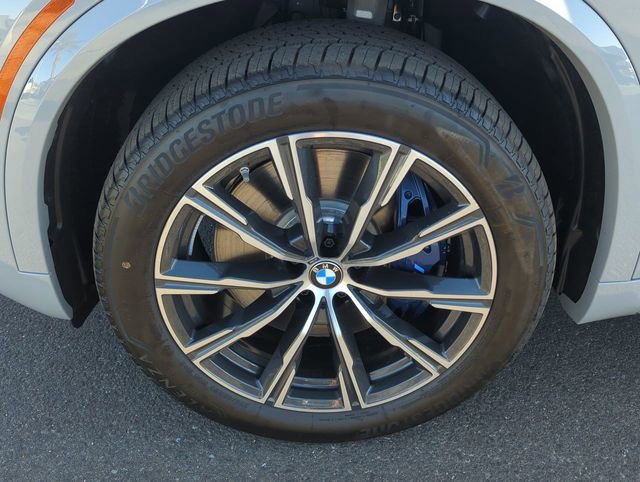 New 2026 BMW X5 M60i w/ Executive Package image 10