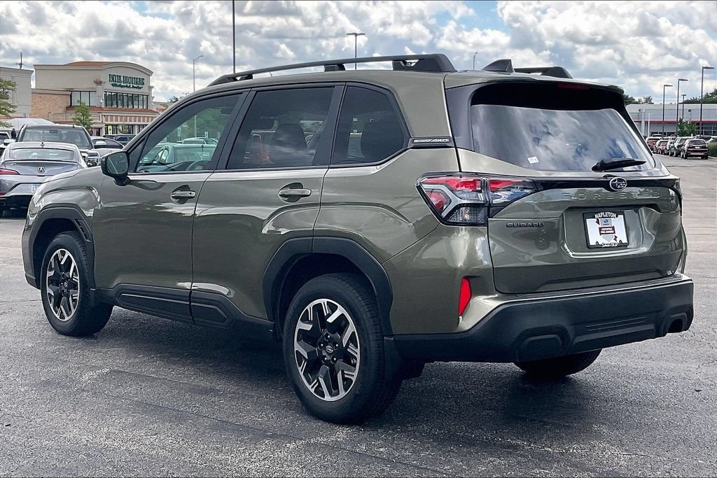 Certified 2025 Subaru Forester Premium AWD/4WD image 13