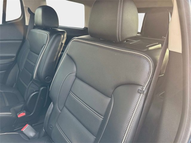 Used 2022 GMC Acadia Denali w/ Denali Ultimate Package image 12