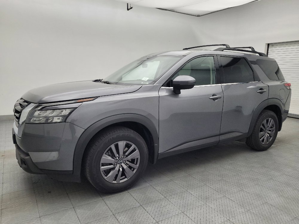 Used 2023 Nissan Pathfinder SV AWD/4WD image 2