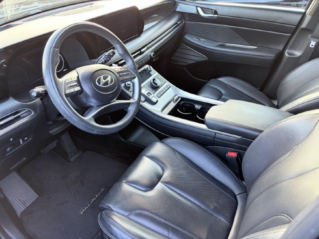 Used 2023 Hyundai Palisade Calligraphy w/ Cargo Package FWD image 8