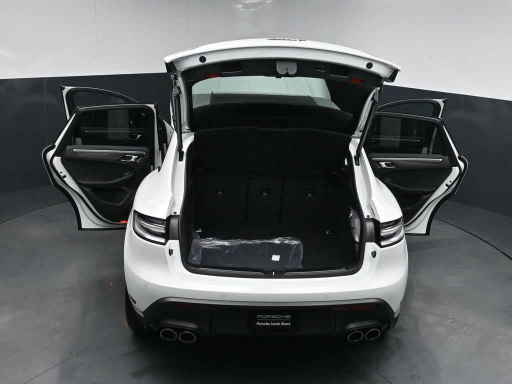New 2026 Porsche Macan Turbo AWD/4WD image 29