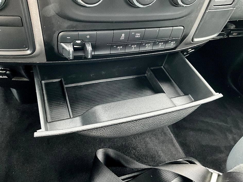 Used 2018 RAM 2500 Tradesman w/ Chrome Appearance Group image 23