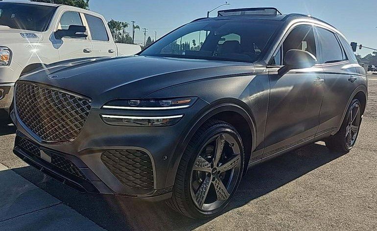 Used 2024 Genesis GV70 3.5T Sport w/ Sport Advanced Package image 14