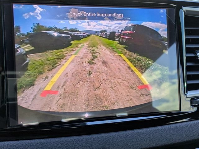 New 2026 Chrysler Voyager LX FWD image 18