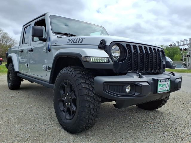 Used 2023 Jeep Gladiator Overland AWD/4WD image 9