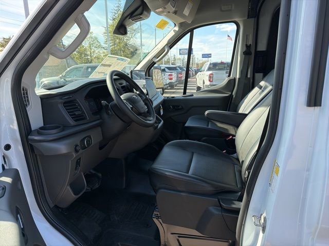 New 2026 Ford Transit 250 148 Medium Roof Extended AWD image 9