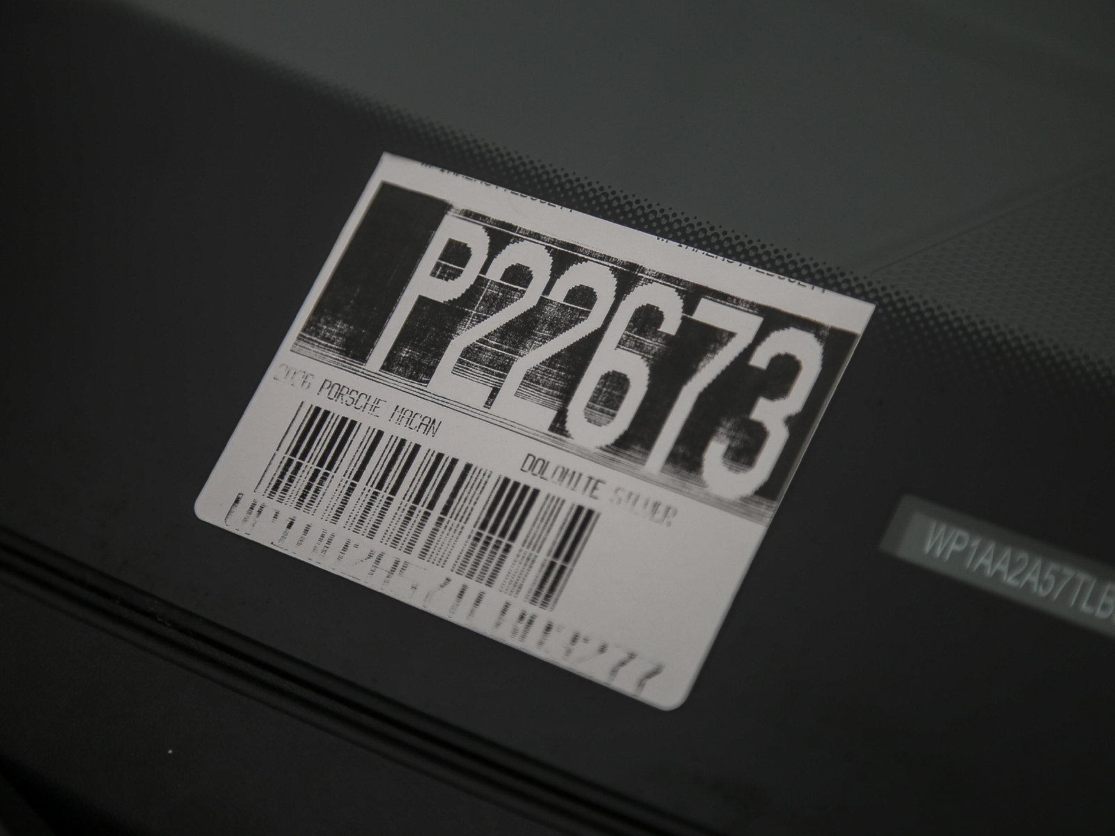 Certified 2026 Porsche Macan AWD/4WD image 32