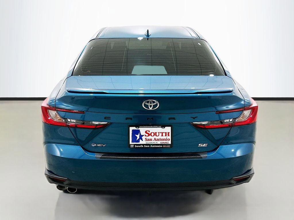 Used 2025 Toyota Camry SE w/ Convenience Package image 6