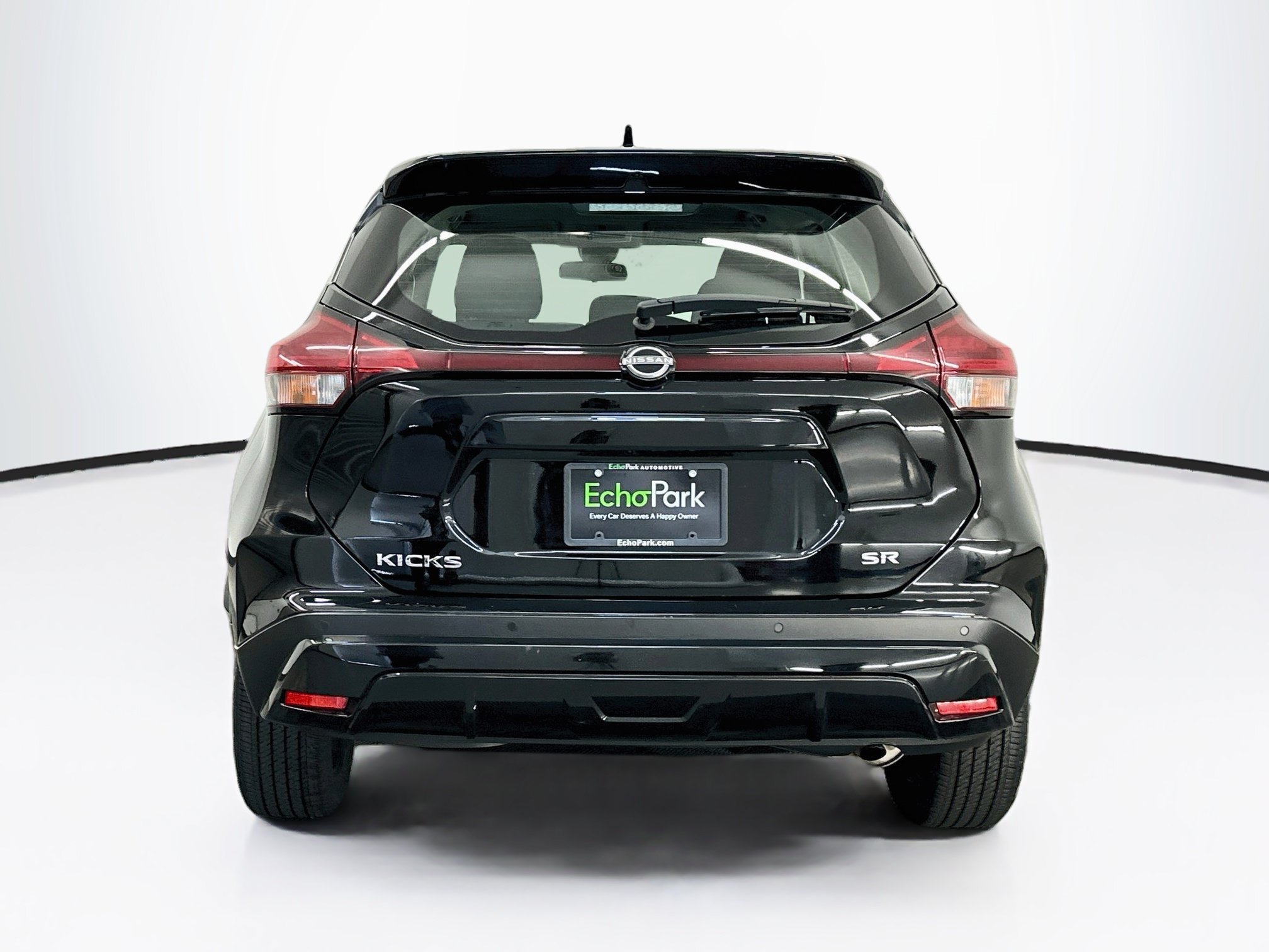 Used 2024 Nissan Kicks SR FWD image 7