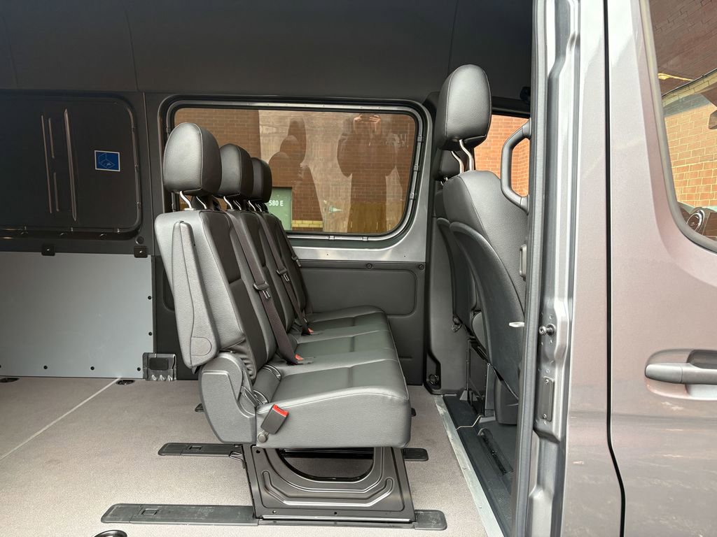 Used 2025 Mercedes-Benz Sprinter 2500 image 29