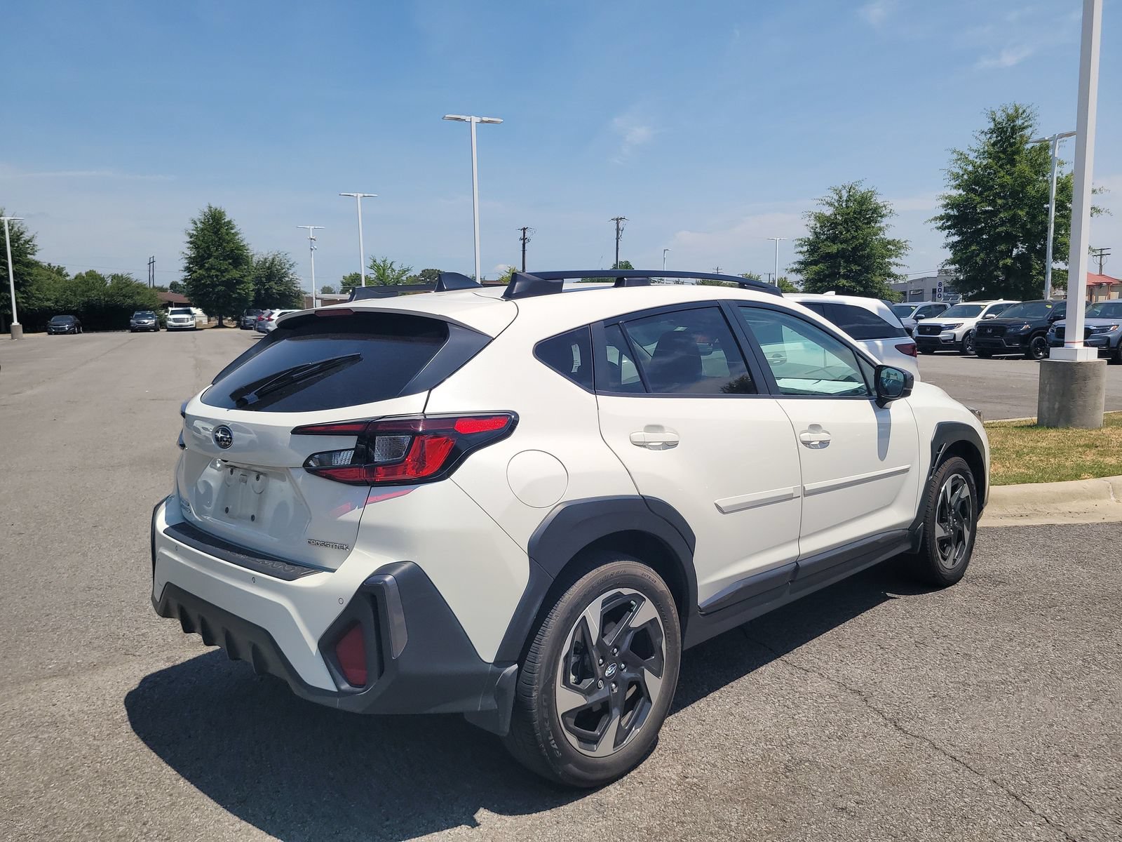 Used 2024 Subaru Crosstrek 2.5i Limited AWD/4WD image 3