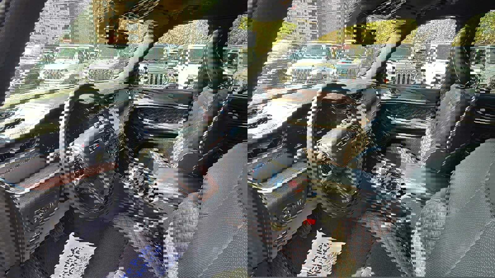 Certified 2024 Jeep Grand Cherokee Summit w/ Adv Protech Group IV image 15