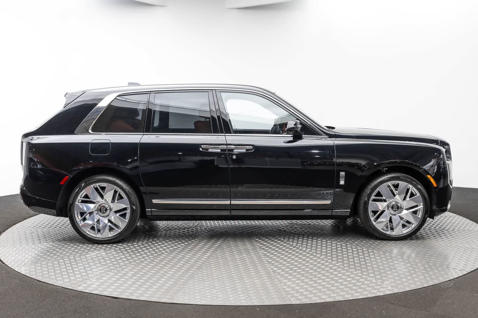 New 2026 Rolls-Royce Cullinan AWD/4WD image 55