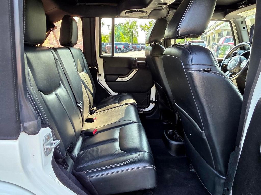 Used 2014 Jeep Wrangler Unlimited Sahara w/ Dual Top Group image 35
