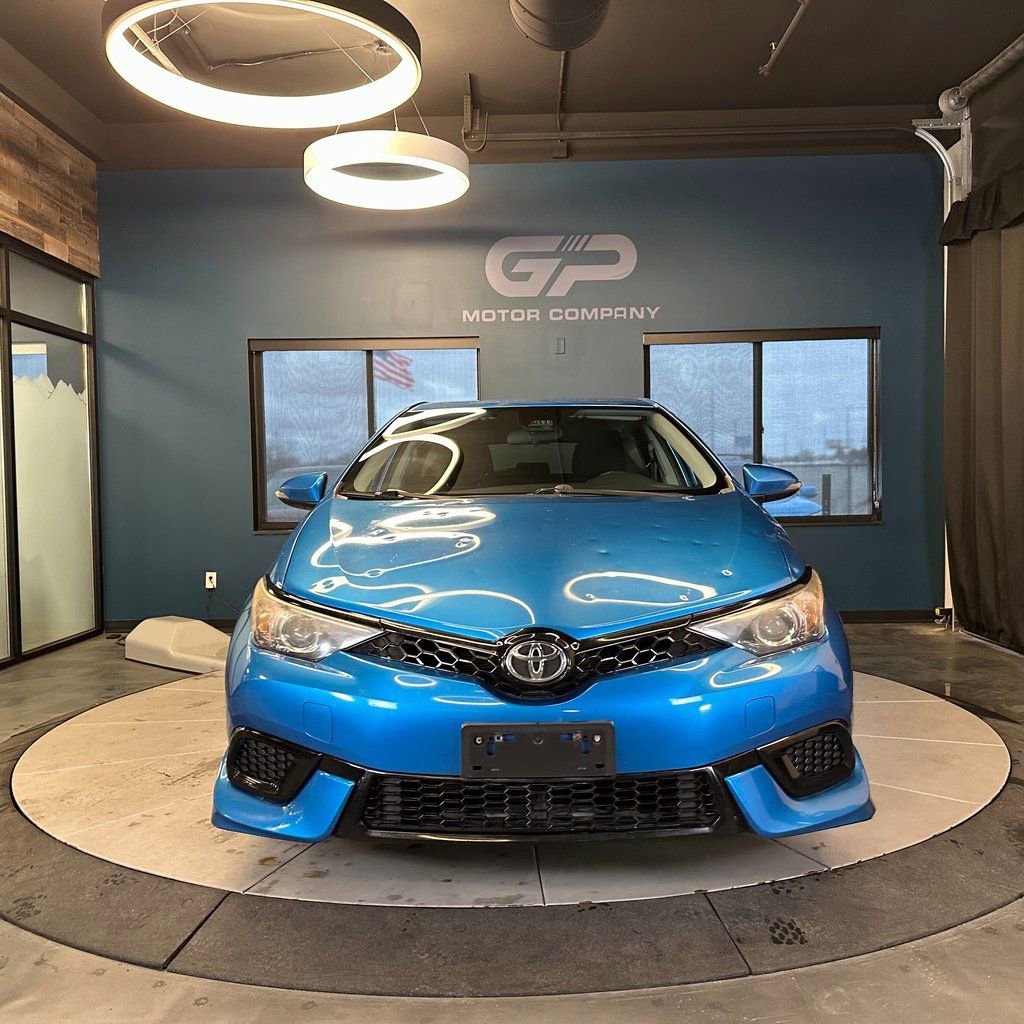 Used 2017 Toyota Corolla iM image 8