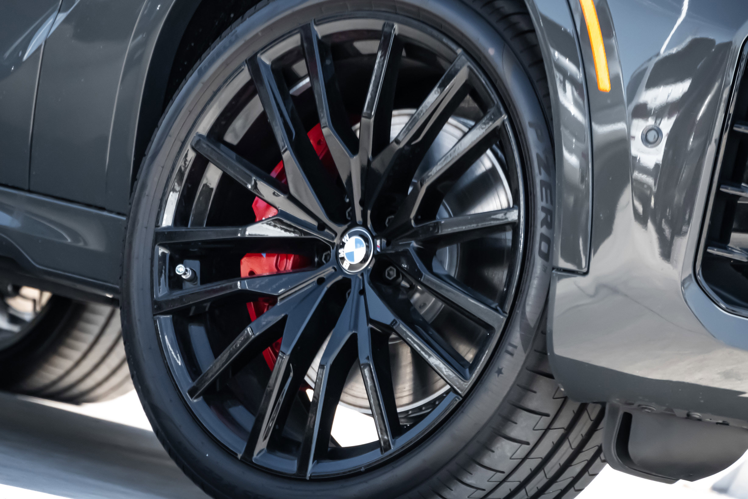 New 2026 BMW X6 M60i image 8