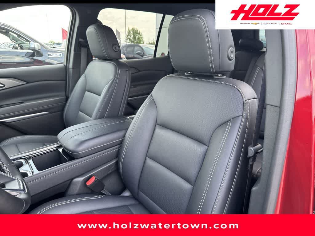 Certified 2025 Chevrolet Traverse LT AWD/4WD image 10