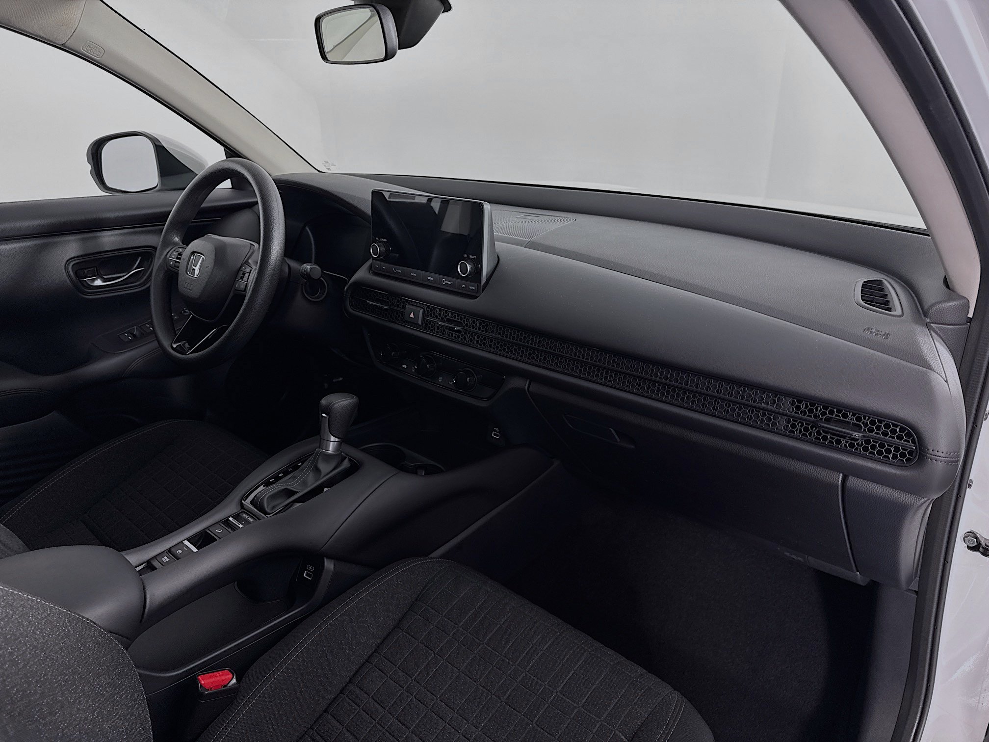 Certified 2023 Honda HR-V LX image 26