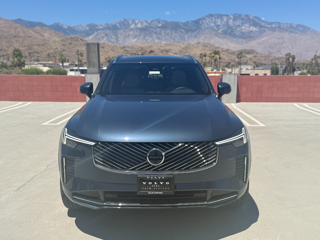 New 2026 Volvo XC90 B6 Plus w/ Protection Package Premier AWD/4WD image 2