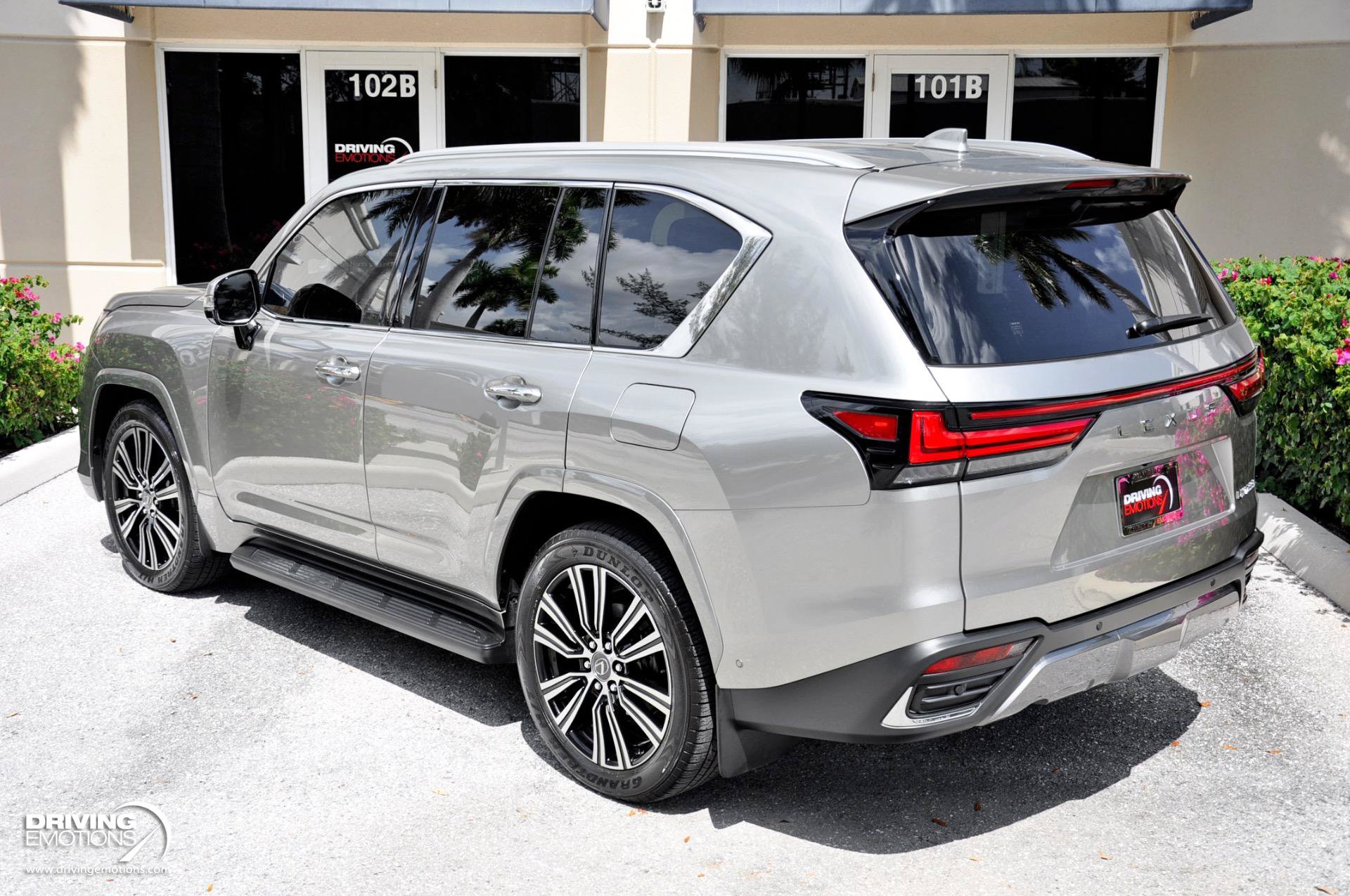Used 2026 Lexus LX 700h Luxury AWD/4WD image 27