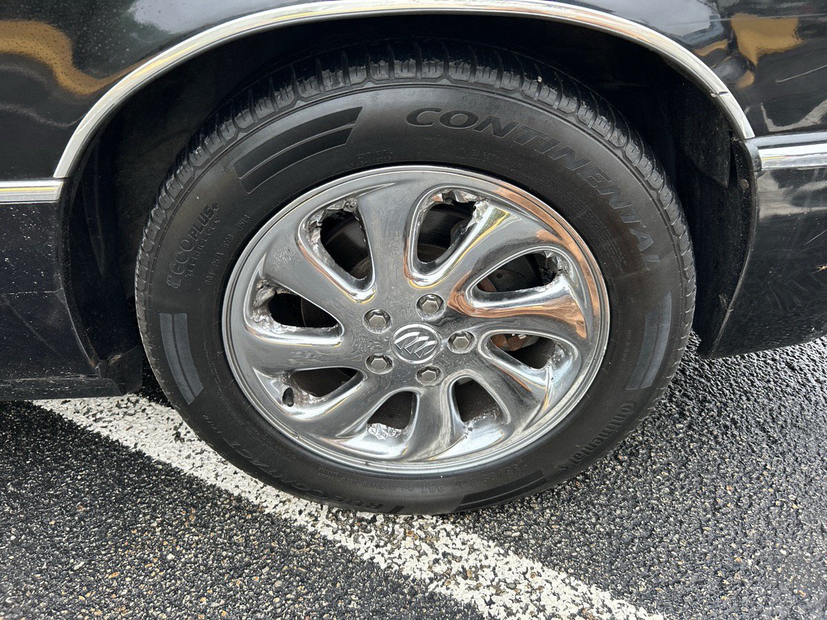 Used 2004 Buick Park Avenue Ultra w/ Ultra Luxury Package FWD image 13
