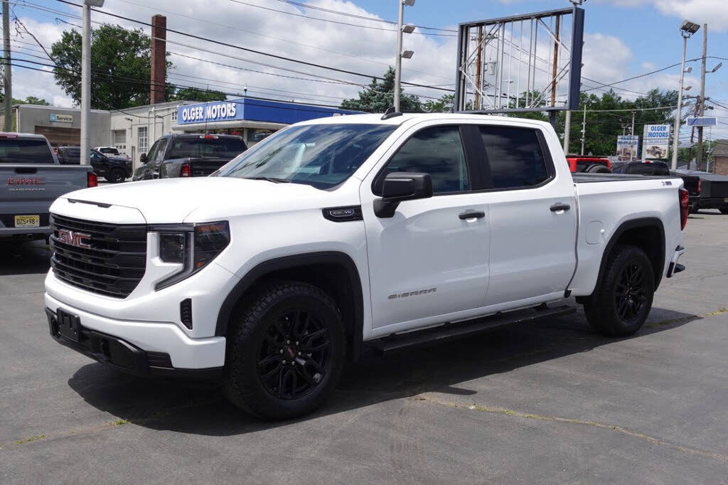 Used 2023 GMC Sierra 1500 Pro w/ Graphite Edition AWD/4WD image 2