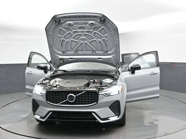 Used 2024 Volvo XC60 B5 Ultimate w/ Protection Package Premier AWD/4WD image 56