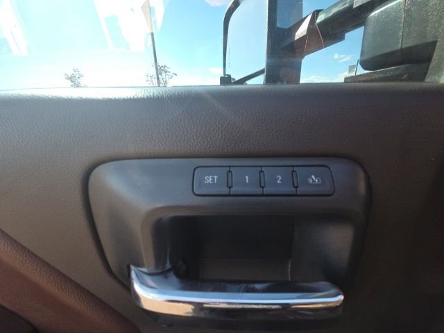 Used 2016 Chevrolet Silverado 3500 High Country w/ Duramax Plus Package AWD/4WD image 16