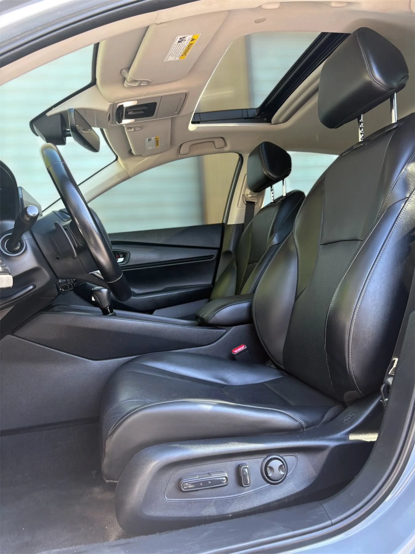 Used 2023 Honda Accord EX-L image 3