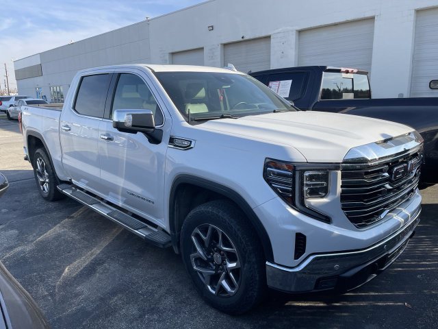 Used 2024 GMC Sierra 1500 SLT w/ SLT Premium Plus Package AWD/4WD image 2