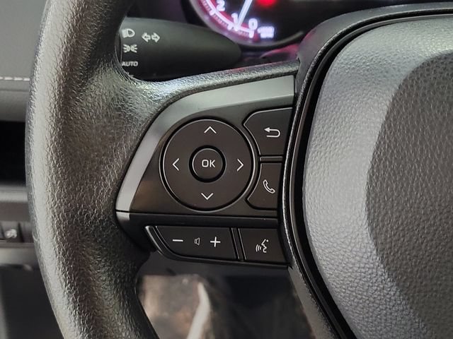 Used 2025 Toyota RAV4 XLE FWD image 24