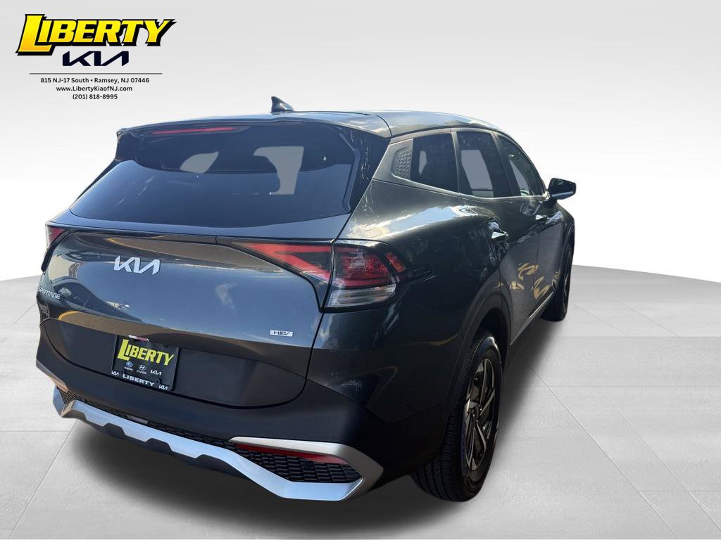Used 2023 Kia Sportage LX AWD/4WD image 7