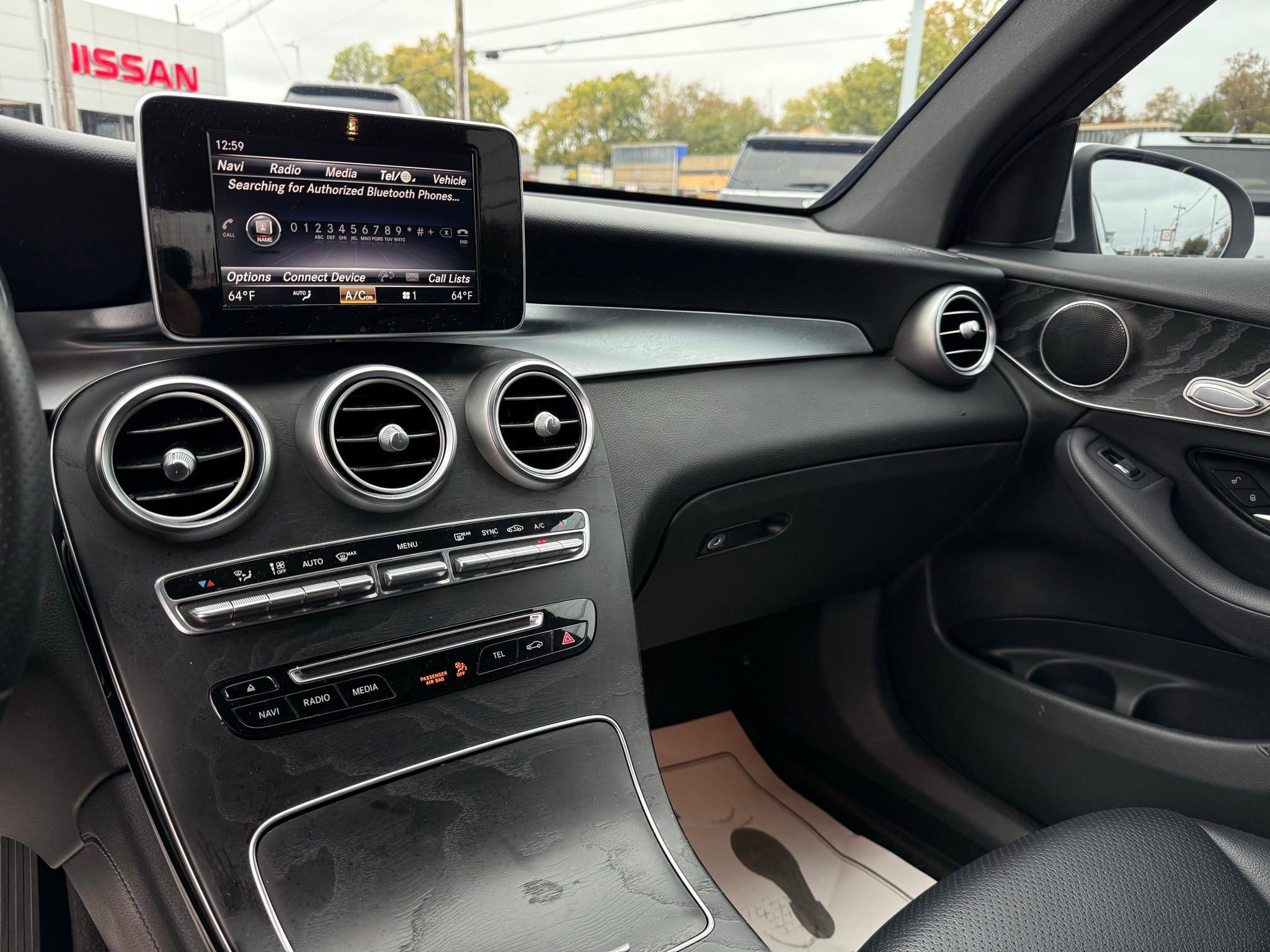 Used 2018 Mercedes-Benz GLC 300 image 35