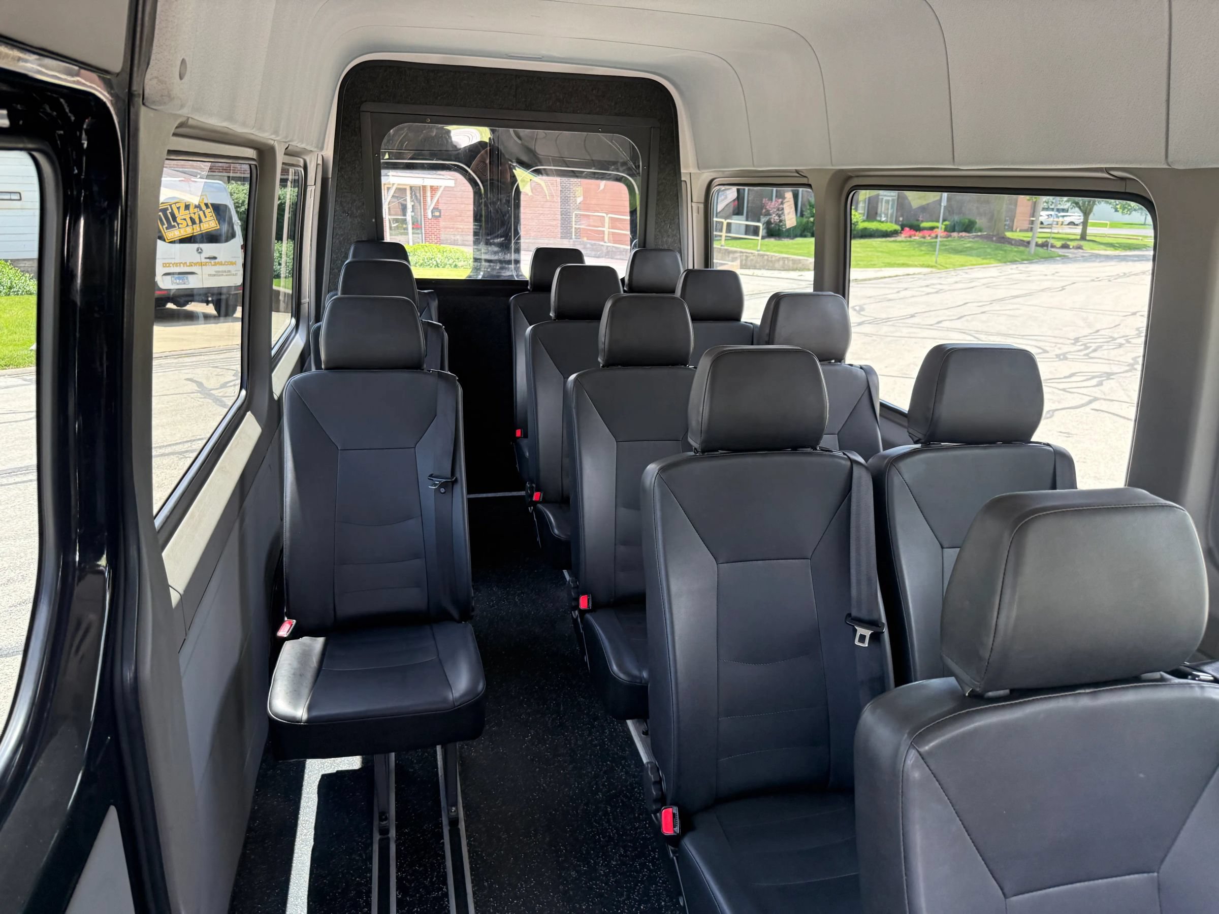 Used 2017 Mercedes-Benz Sprinter 3500 image 19