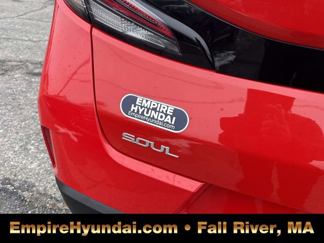 Used 2023 Kia Soul EX image 5