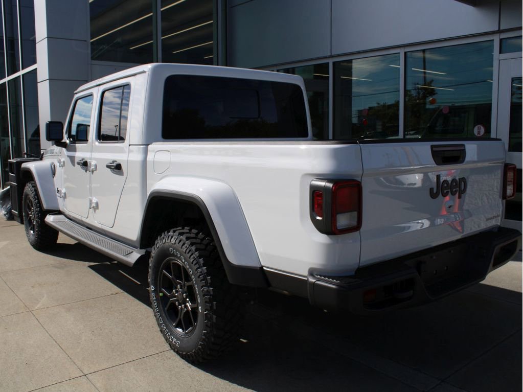 New 2025 Jeep Gladiator Sport image 7