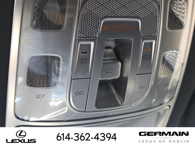 Used 2022 Genesis GV70 3.5T Sport AWD/4WD image 20
