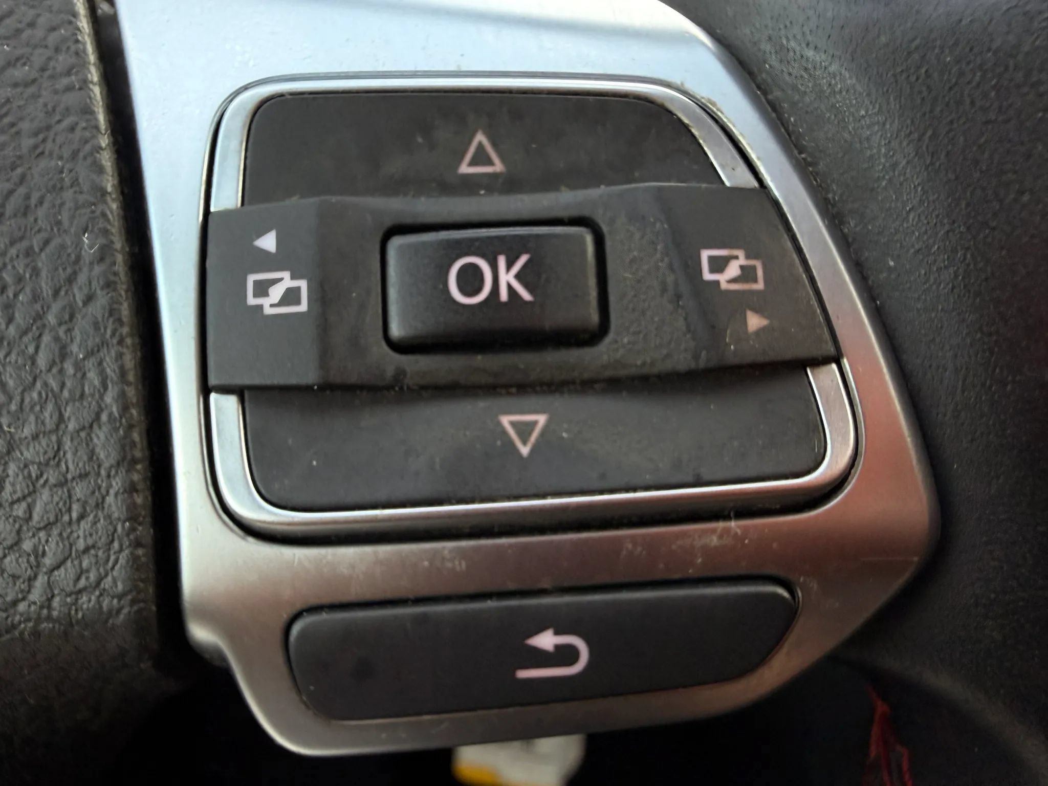 Used 2012 Volkswagen GTI 2-Door FWD image 31