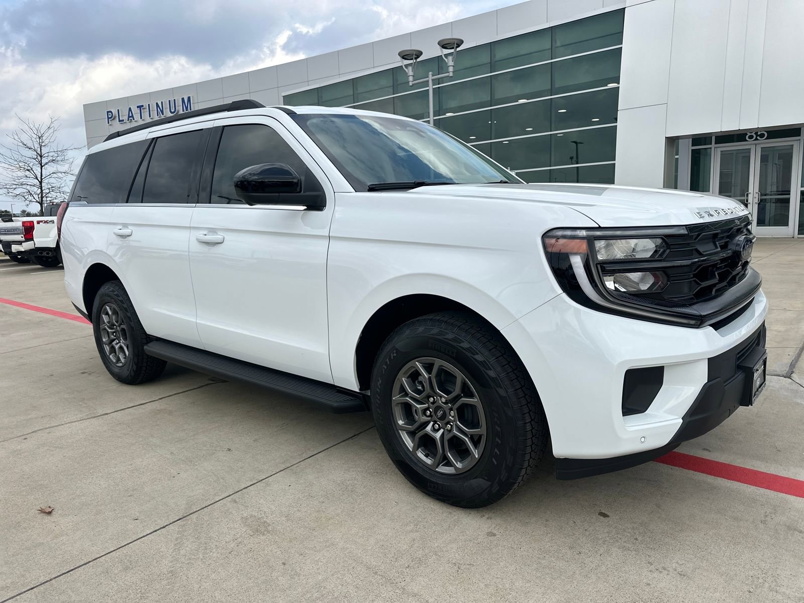 New 2025 Ford Expedition Active image 7