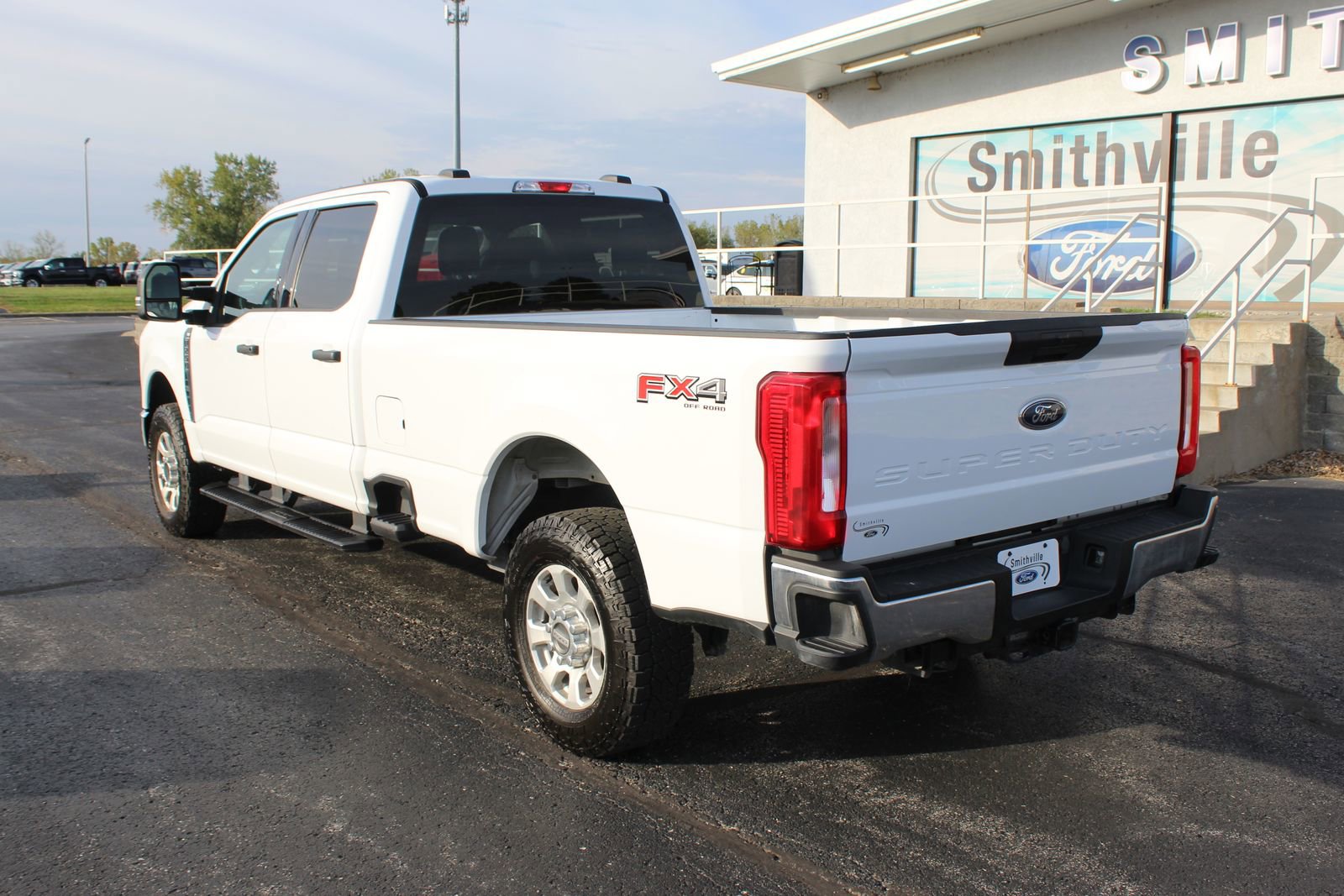 Used 2023 Ford F250 XLT w/ FX4 Off-Road Package image 3