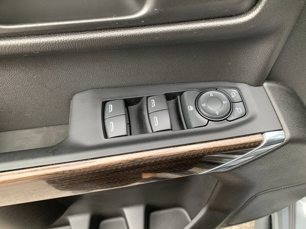 Used 2021 Chevrolet Silverado 1500 LT Trail Boss w/ Bed Protection Package AWD/4WD image 13